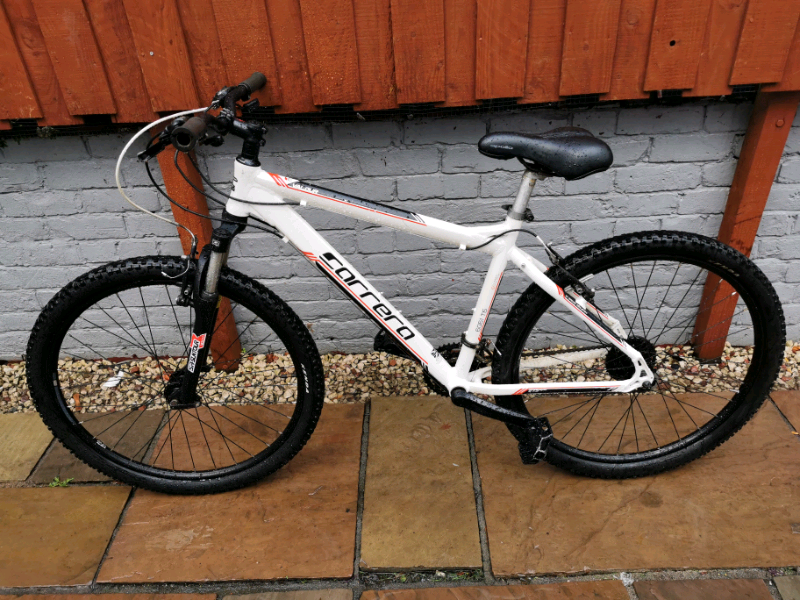 carrera valour black